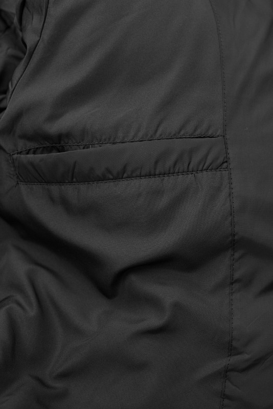 Čierna dlhá zimná bunda s kožušinou