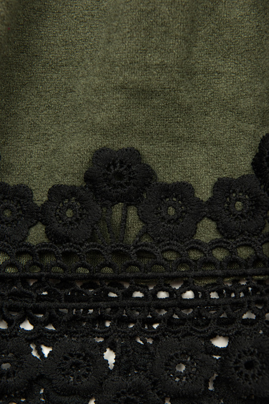 Army zelené krátke šaty s čipkou