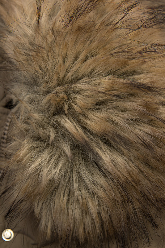 Elegantná zimná bunda s kožušinou, kávovohnedá