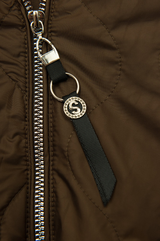 Hnedá prechodná bunda s pletenými rukávmi