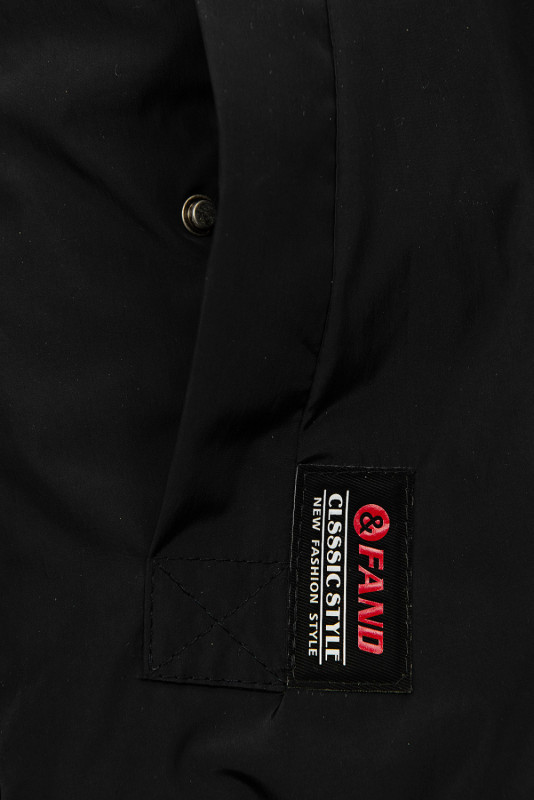 Čierny predĺžený plášť/parka