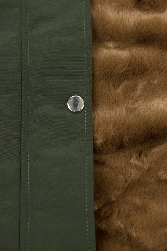 Army zelená parka s odopínateľnou kožušinou