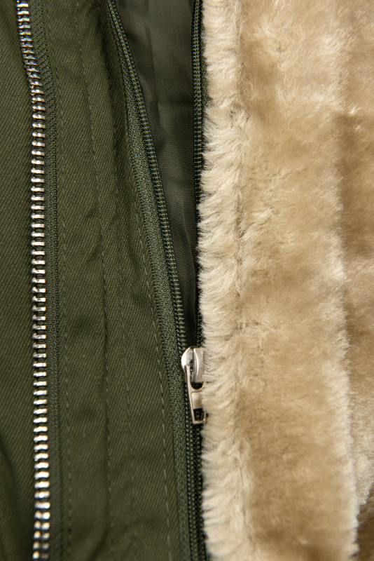 Khaki parka s vyberateľným plyšovým futrom