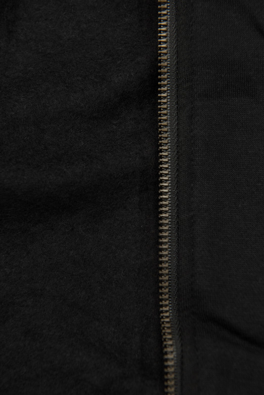 Čierna predĺžená mikina na zips