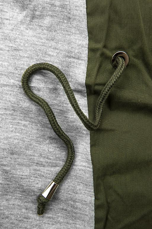 Zelená prechodná parka so sivou podšívkou