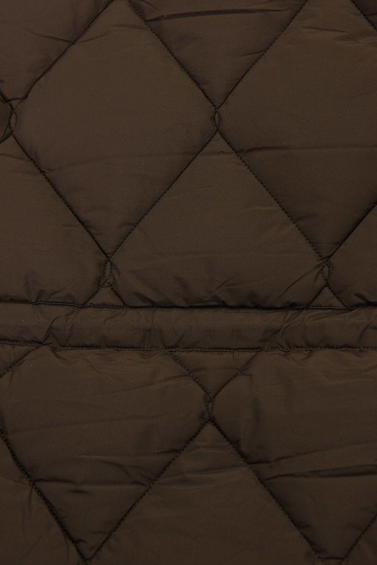 Zimná prešívaná bunda so sťahovaním kávovohnedá