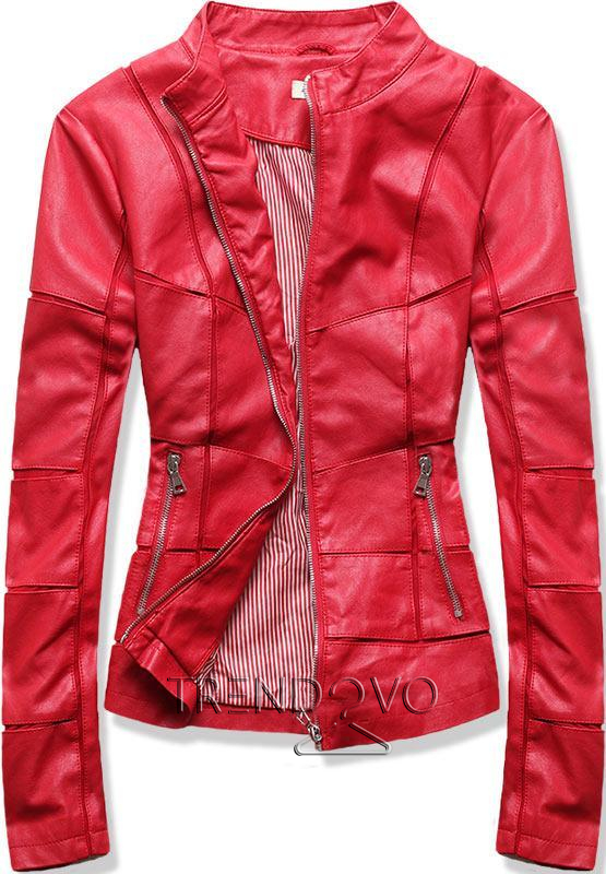 Červená koženková bunda s prešívaním