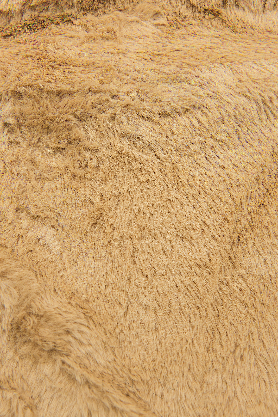 Camel hnedá zimná parka s umelou kožušinou