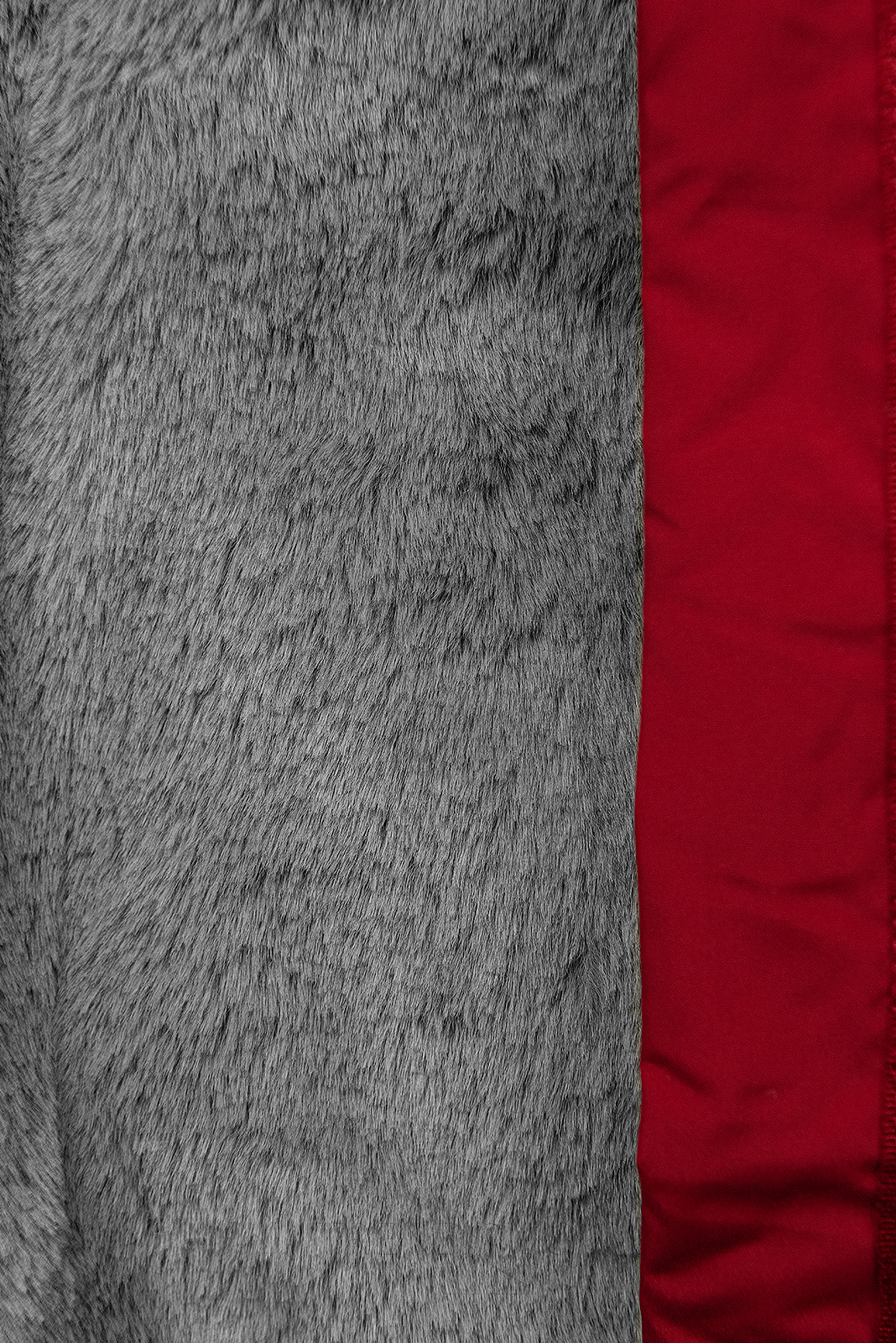Červená prešívaná zimná bunda s plyšom