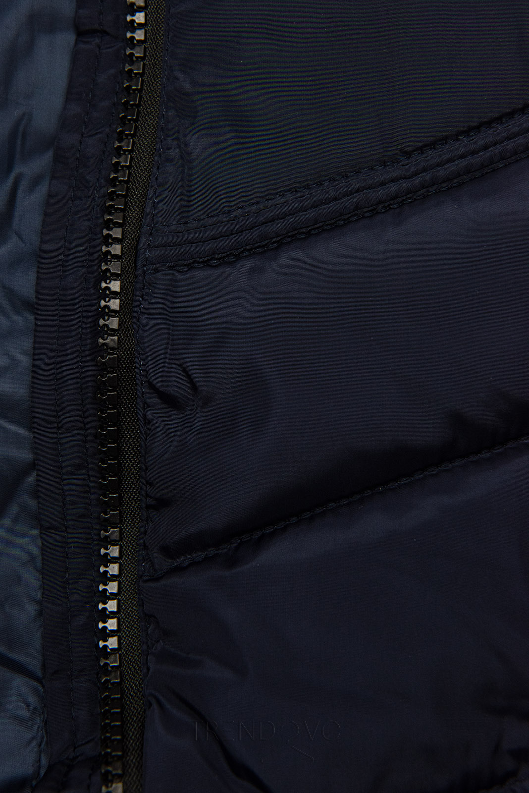 Námornícka modrá zimná bunda s odnímateľnou kožušinou