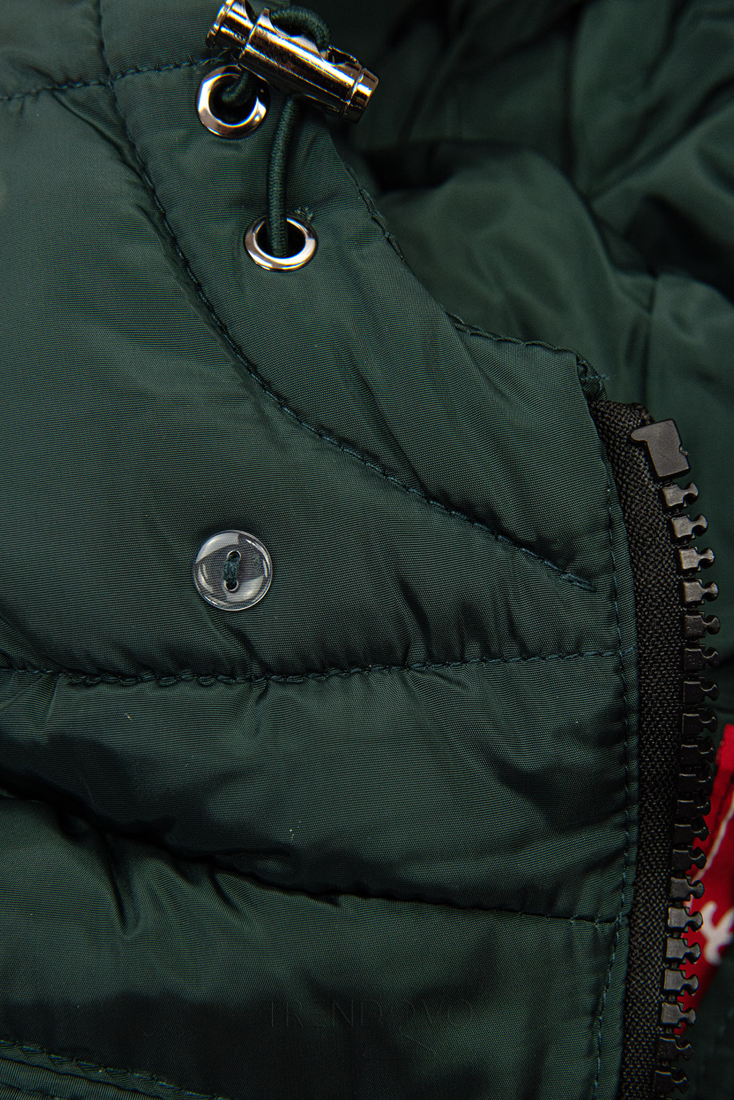Tmavozelená zimná bunda s odnímateľnou kožušinou