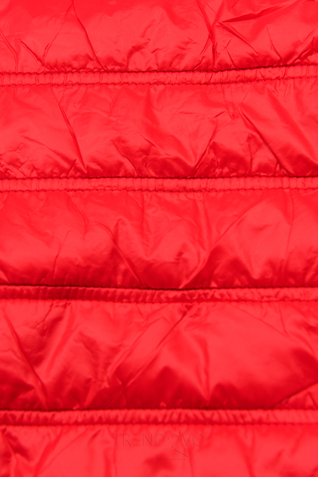 Červená ľahká prechodná bunda