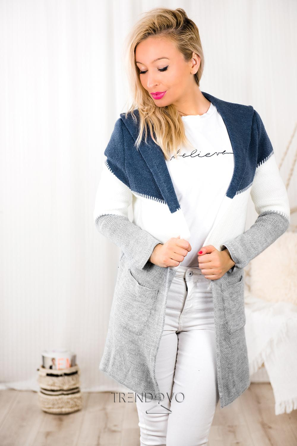 Pletený sveter s kapucňou modrá/biela/sivá
