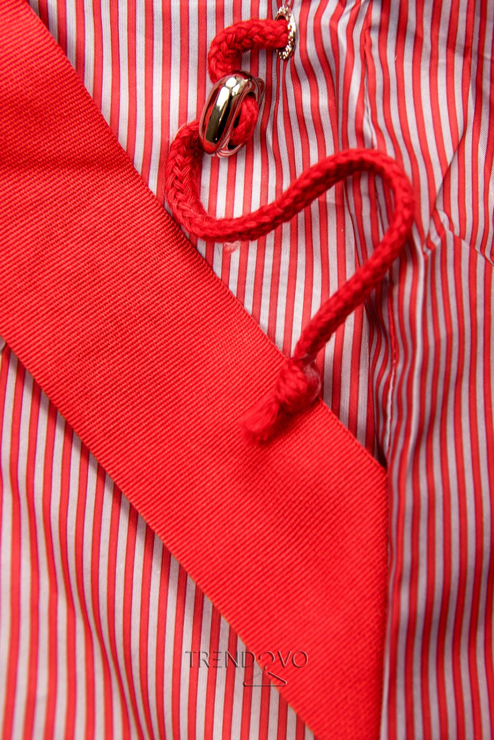 Červená zimná bunda s predĺženými rukávmi