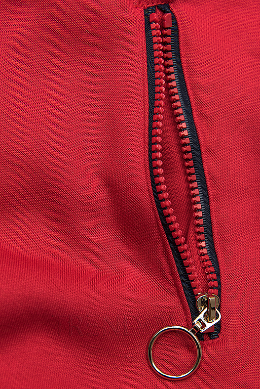 Červená mikina so šikmým zipsom