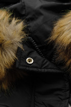 Čierna zimná bunda s kapucňou a kožušinou
