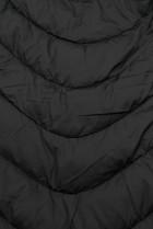 Čierna prešívaná bunda zateplená plyšom