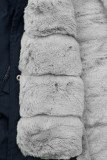 Tmavomodrá parka s odnímateľným kožušinovým lemom