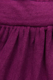 Purpurové krátke šaty s čipkou